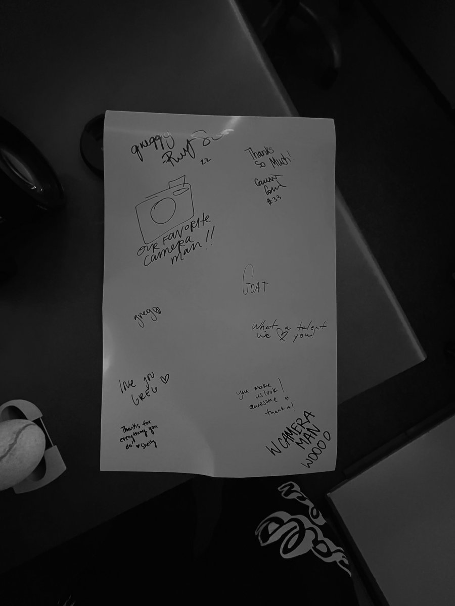 dlovis1on's tweet image. My time here at UL has come to an end.
Blessed and thankful for all the people i met since i got here y’all made a Georgia boy really feel at home. 1ove❤️

I'm excited to say l've accepted a job with @UMichAthletics as a Creative Video Producer!〽️