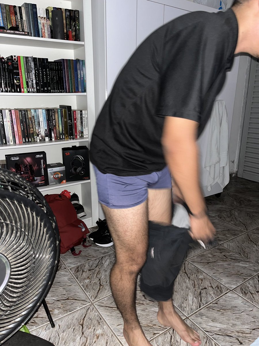 pedrineozinho's tweet photo. esse novinho hétero do pau rosinha veio aqui em casa depois do trabalho pra gozar gostoso em mim 🤤 vem ver ele colocando tudinho 😈

https://t.co/DeTT9IjF1r https://t.co/ueziVXnYGl