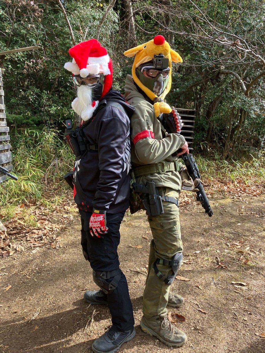 marimo25257's tweet photo. 楽しいサバゲーにクリスマスケーキまでご馳走さまでした🍰
めちゃ撃たれたけど楽しく美味しい撃ち納めが出来ました

# サバゲーフィールド　天 https://t.co/foCqVG8kwn