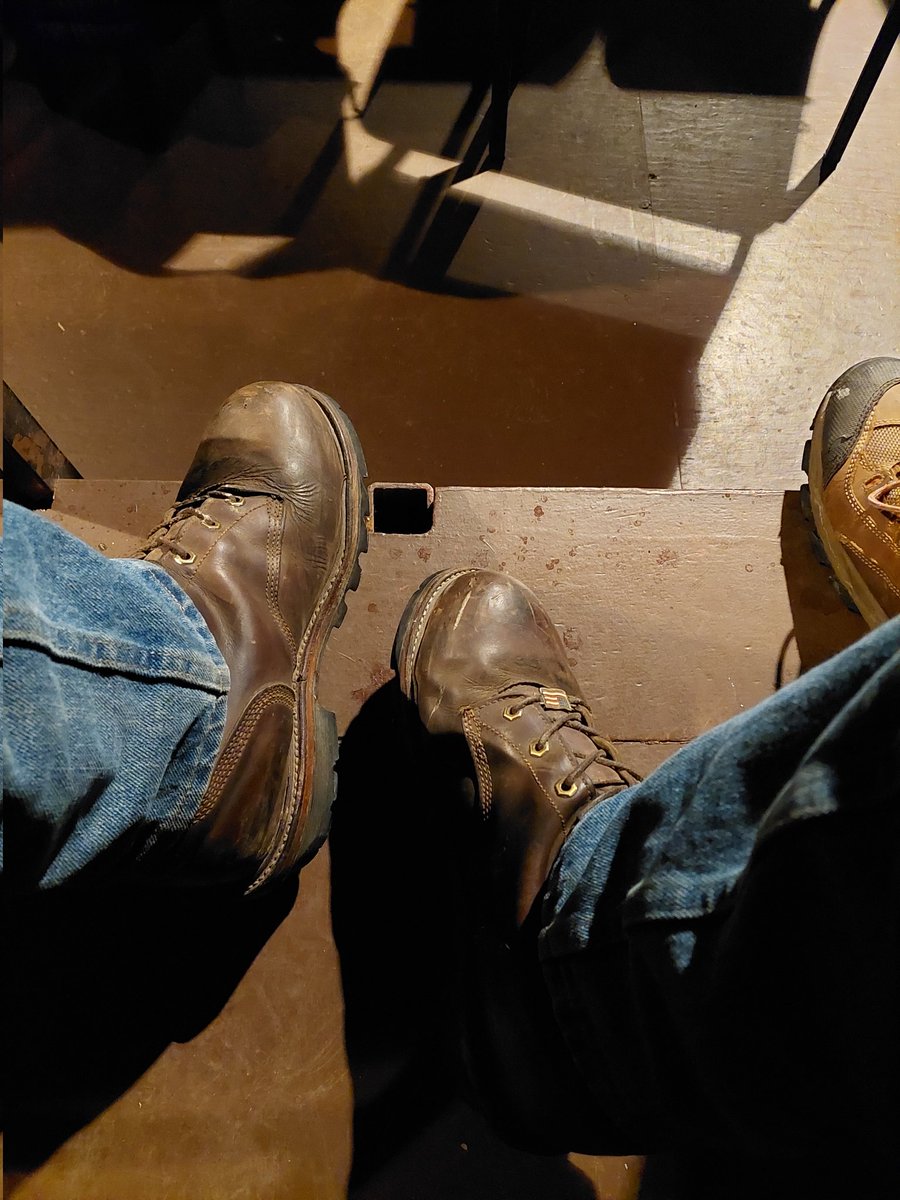 bootguy94's tweet photo. Chippewas from last night. https://t.co/FxZmrzD9p1