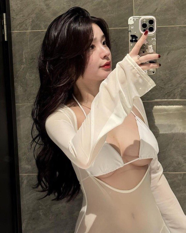 عاطفي وسائل الإعلام الاجتماعية. المنشئ. برتقالي بيرة ساحر بمهارة. إكسبلورر. عالم فخور بالغذاء.