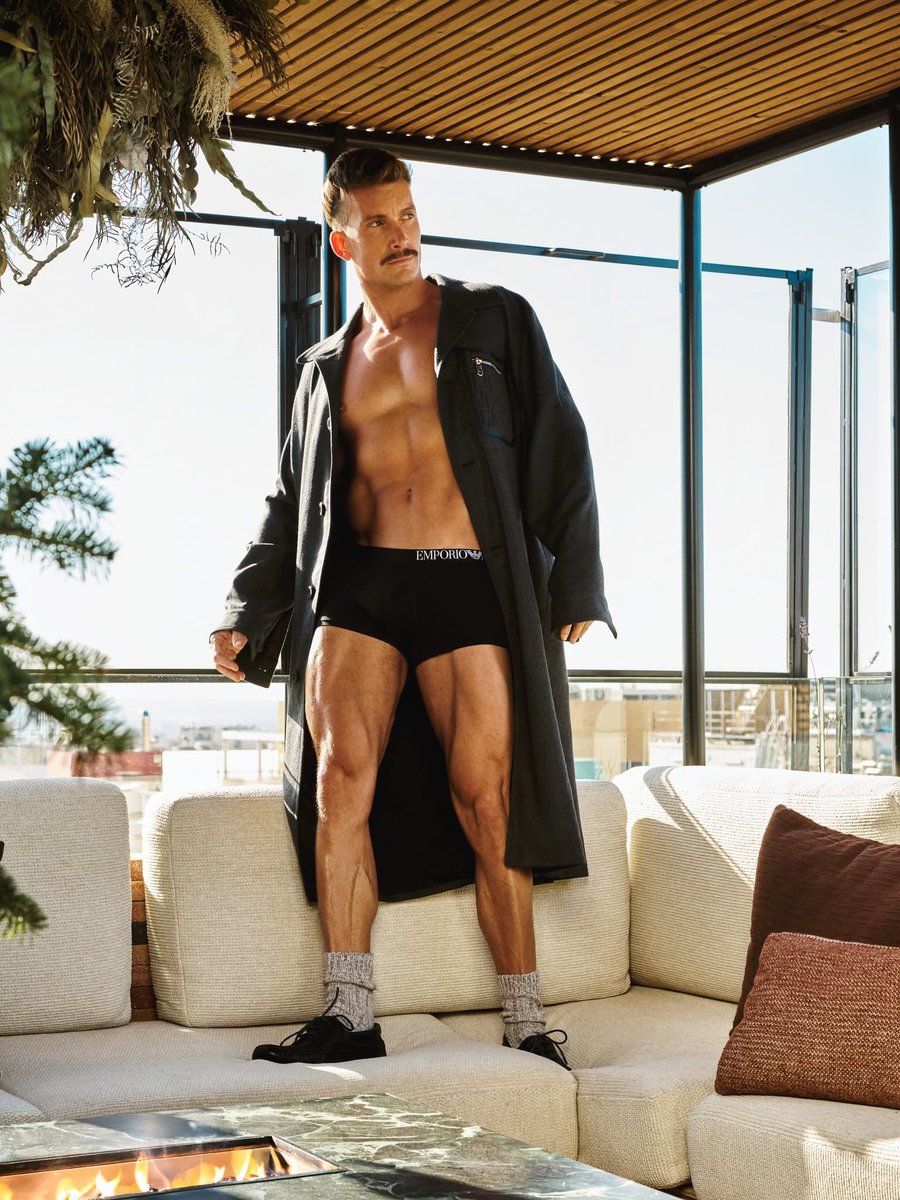 Previously Pink tweet media