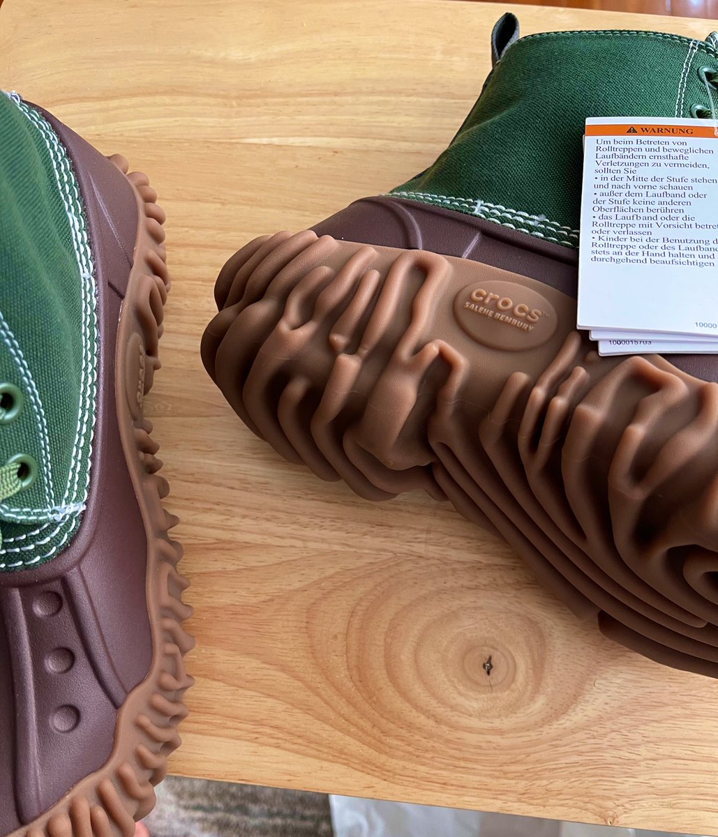 throbak1991's tweet photo. Salehe bembury x Cypress “Mallard” ready for the winter ❄️ #crocs #salehebembury #pollex https://t.co/BqeqYVWQMP