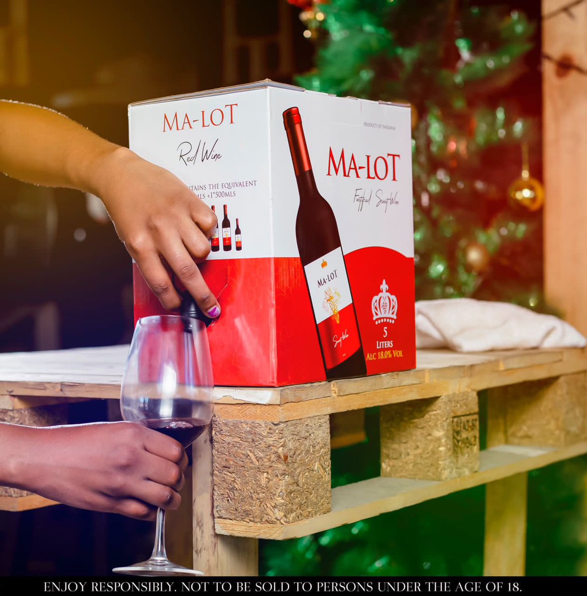 urbanvintagedsm's tweet image. Kindly #Repost Dear🙏🏽

Its A Season To Celebrate With Family And Friends🍷

#Malotwine  Sharing #Packages For #Christmas 🎄
•3 Litres - 25,000
•5 Litres Gallon - 35,000
•5 Litres Box - 45,000

📞0628780856
🏍️Delivery Available
📍Dar Es Salaam And Pwani