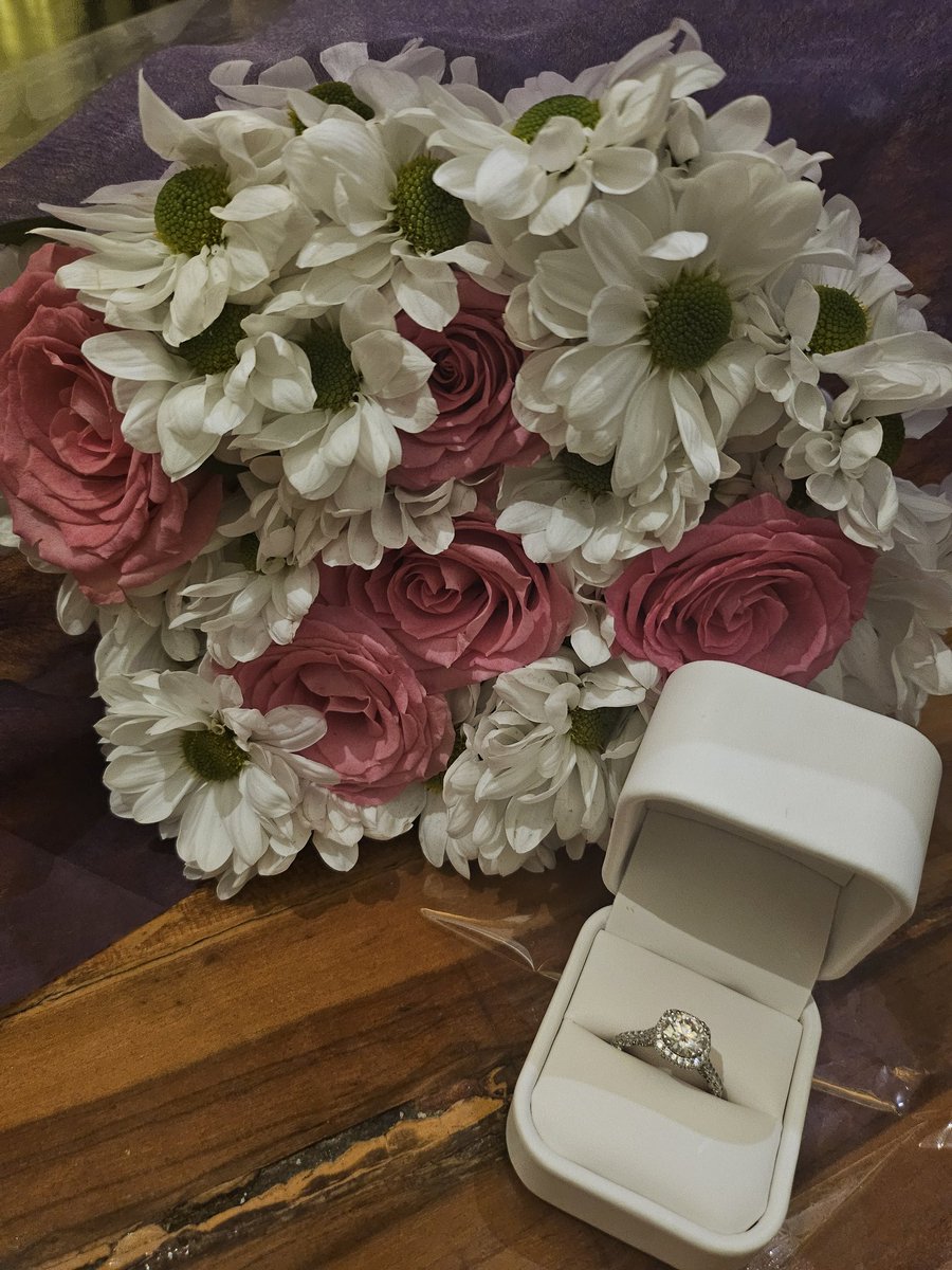 pemo96's tweet image. Jamas pensé que sería así de feliz 🩵💍