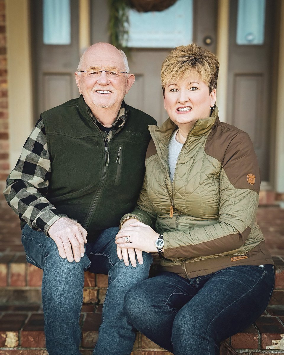 2024 was a year to reset. To stop chasing what never mattered. My personal cancer scare made me reevaluate. I’m thankful for the second chance. Love the life you have. 🎄🎄🎄