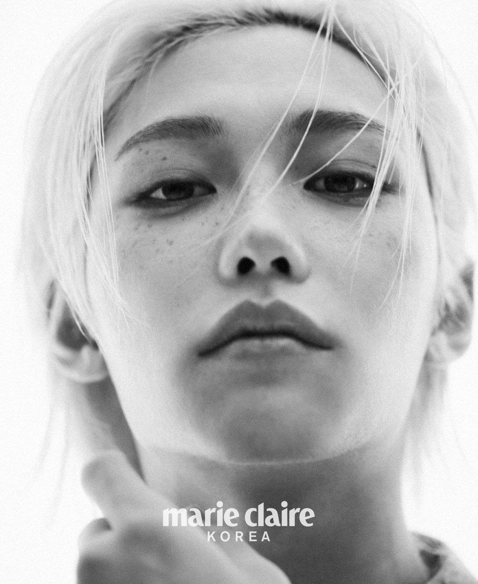 #마리끌레르 X #유니세프

#필릭스 와 함께한 마리끌레르 1월호 화보 일부를 공개합니다. 그가 지난 2월 라오스의 보건소와 학교를 방문해 배우고 얻은 것에 대해 나눈 대화 전체는 마리끌레르 1월호에서 만나볼 수 있습니다.

<a href="/unicefkorea/">유니세프한국위원회</a>  #유니세프팔찌 #UNICEF #ForEveryChild #felix #straykids