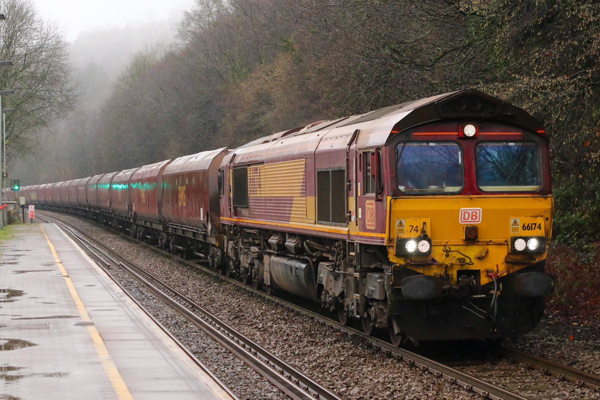It’s been 10 months since operations at Cwmbargoed stopped. The last MGR we had on Christmas Eve was 2021 which remarkably was also the first MGR on Christmas Eve since 2013. 
66174 4V01 0022 Hope (Earles Sidings) to Cwmbargoed passing Llanbradach 7 mins late 24.12.2021 © NH