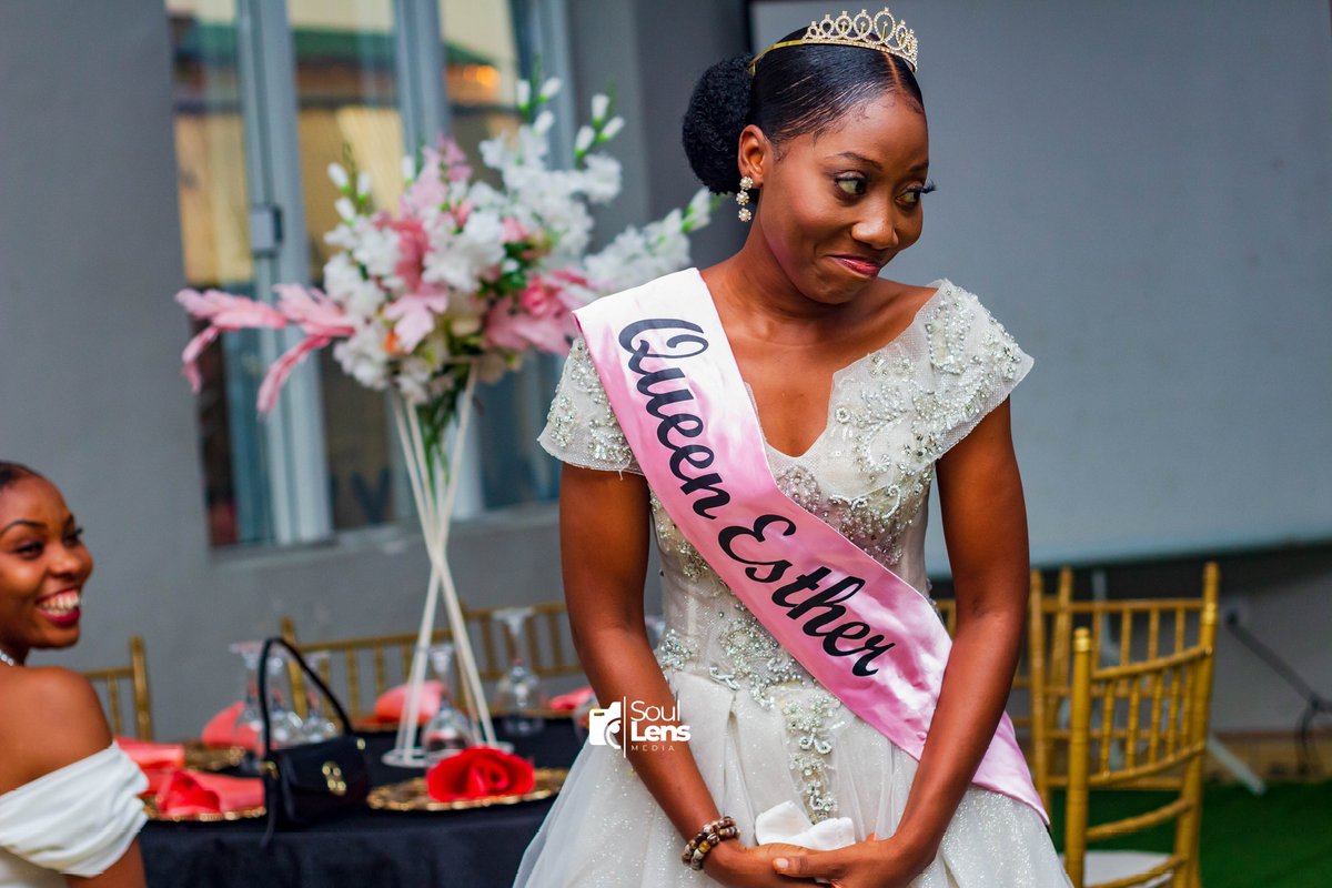 SoulLensMedia's tweet photo. Queen Esther 👸 looking majestic ✨️ 😍 👌
Let's handle your get together, dinner parties, birthday parties, reception, award and all events come 2025 💯
Contact us: 0813 283 3633
#MERYChristmas
#Christmas
#SoulLens https://t.co/qcdSrQ8829