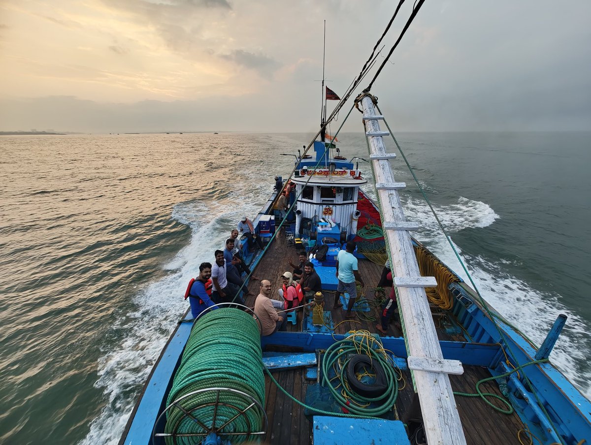 GokulValsan's tweet photo. Yesterday's fieldwork aboard Jal Vikranth was an unforgettable experience! 🌊⚓ From 6 AM to 10 PM, our team lived the fisherman's life while monitoring the water column in potential fishing zones off Mangalore. Science meets the sea! #FieldworkDiaries #MarineResearch https://t.co/o34qg0fnxE