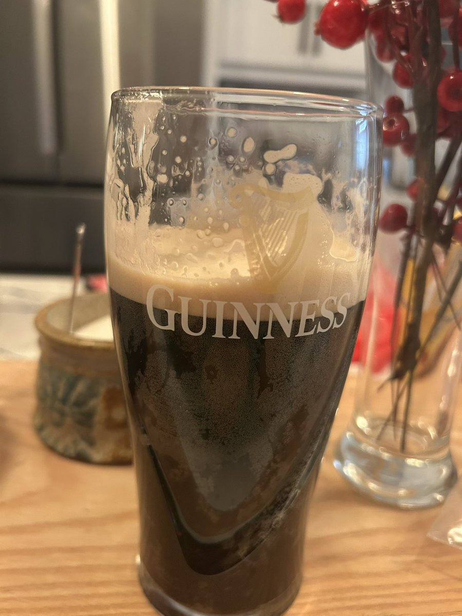 chatooti666's tweet photo. Thinking of you, miss you @GuinnessGoblinn #notflexing https://t.co/sjk6AocVo1