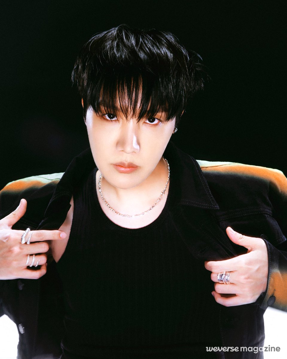 stayalivejksg's tweet photo. BRO BRO BRO BRO J-HOPE?????? CHICAS DIOS MIO PERO QUE, ESTAS FOTOS ESTAN QUE ARDEN, LO AMO PERO MIRA TU ESTA ENERGIA QUE DESPRENDE🔥 https://t.co/kt0fMWGLfE
