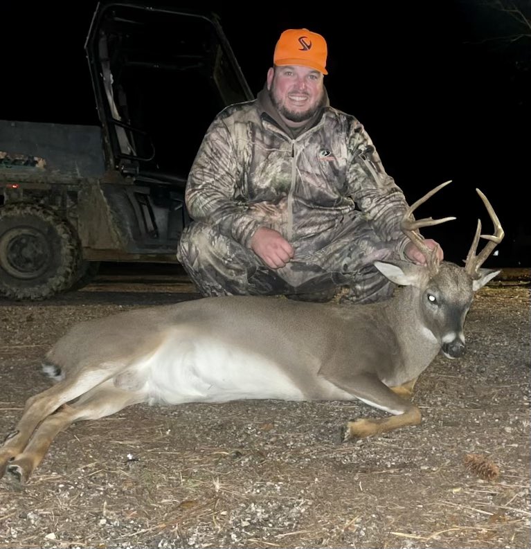 KyleMaxie15's tweet photo. Unbelievable past couple of days here in Alabama for Kolt and I! Love it when a plan comes together and the old boys slip up! Thankful for the memories being made with awesome friends and family! #Backstraps #CullsCantCull #SouthernVanes @jmaxie08 https://t.co/iAEqHRa6sQ