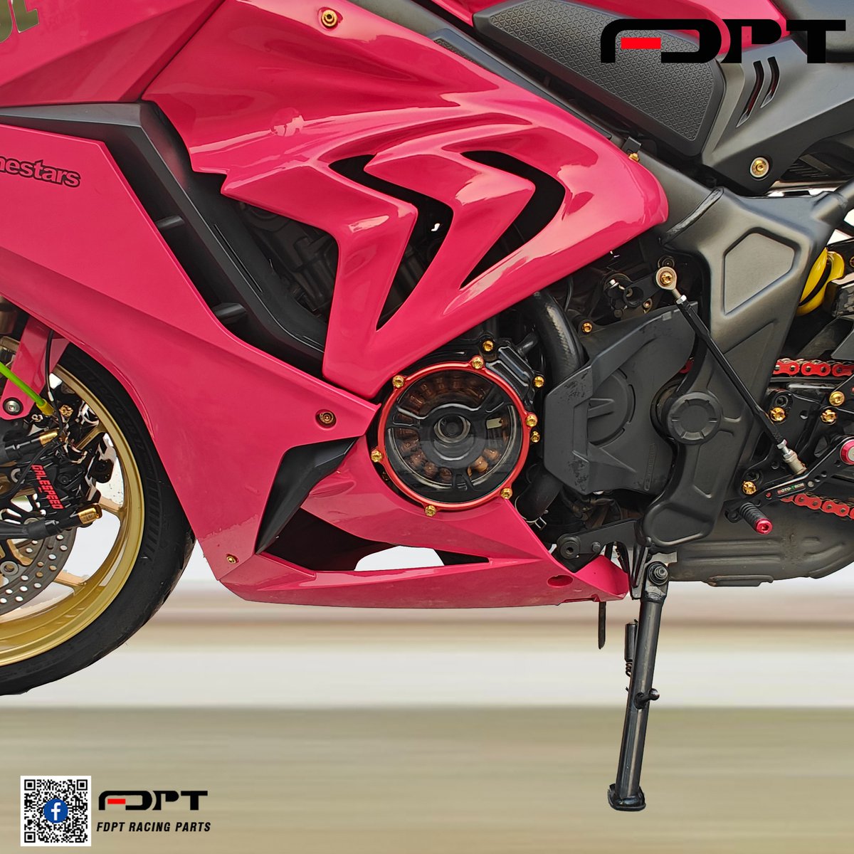 FdptRacingParts's tweet photo. The engine cover of our CBR650 remains as striking as ever. Installed on our car, it significantly enhances the vehicle's aesthetics. With a wide array of colors to choose from, you can pick the perfect hue to complement your car.
#Honda #CBR650 #EngineCover #MotorcycleParts #CNC https://t.co/TtnPon5LOw