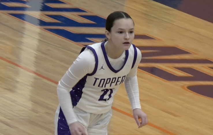 Channel1450com's tweet photo. Mt Pulaski built up a lead in the second quarter on their way to a win over Sangamon Valley at the Riverton Christmas Classic on Monday -
https://t.co/UNXC3VJP58 https://t.co/oCLPzKP3zG