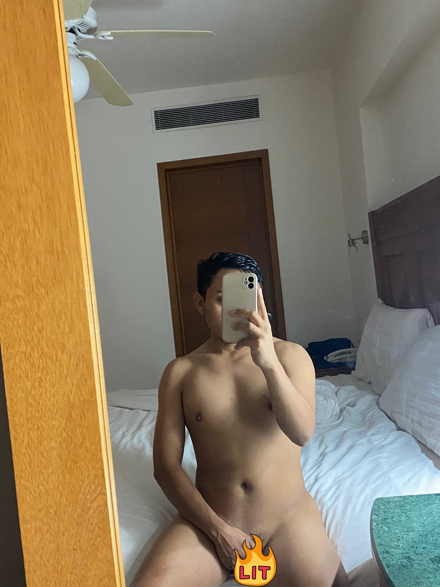 CharsR1's tweet photo. ¿Quién la quiere sin la mano? 🤑 https://t.co/Sxq2QrDWDQ