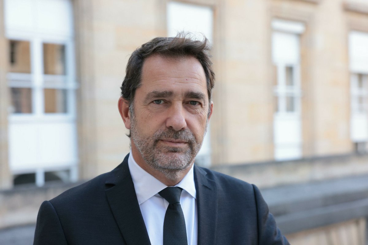 Après l'annonce du recrutement de Christophe Castaner par Shein, le secteur du prêt-à-porter français dénonce des «partenariats honteux entre des politiques et un géant destructeur»

➡️ l.leparisien.fr/iSnI