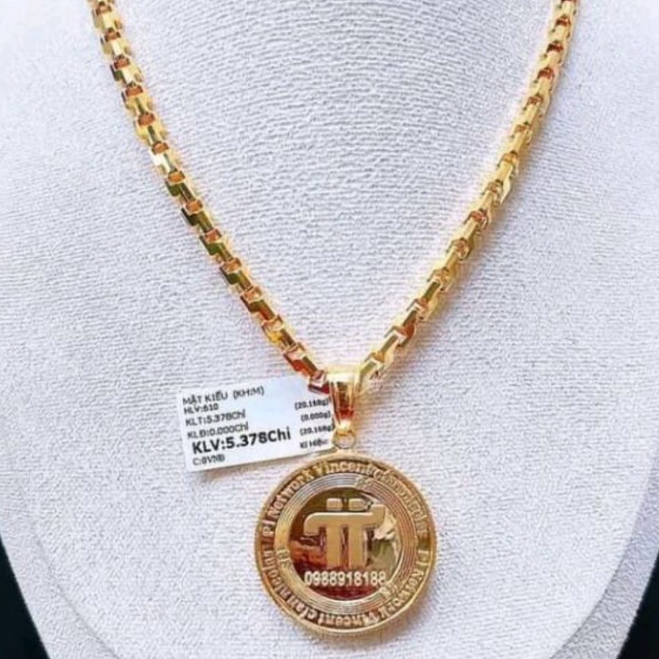 A pure gold Pi necklace = 0.1π. Would you buy it?#PiNetwork