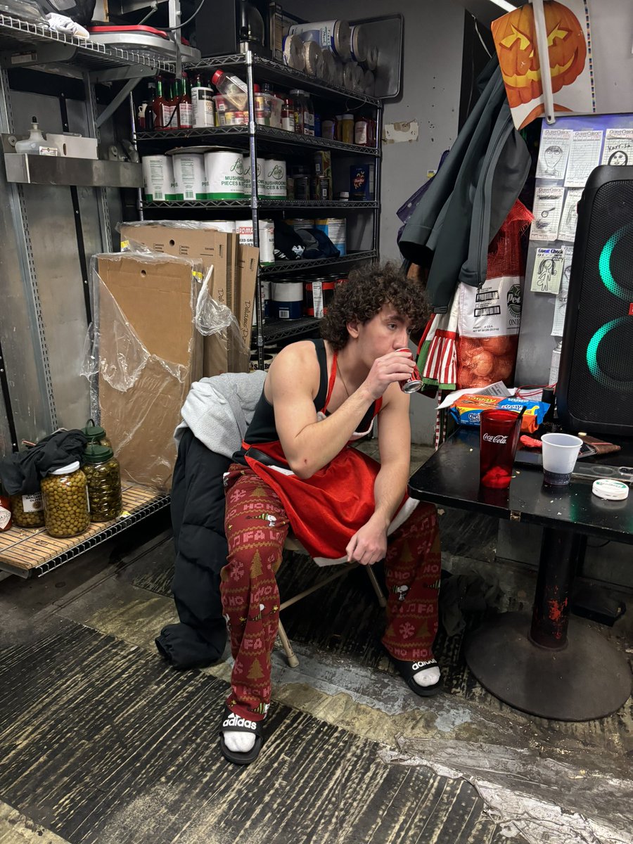 William (Bones) Perry tweet media