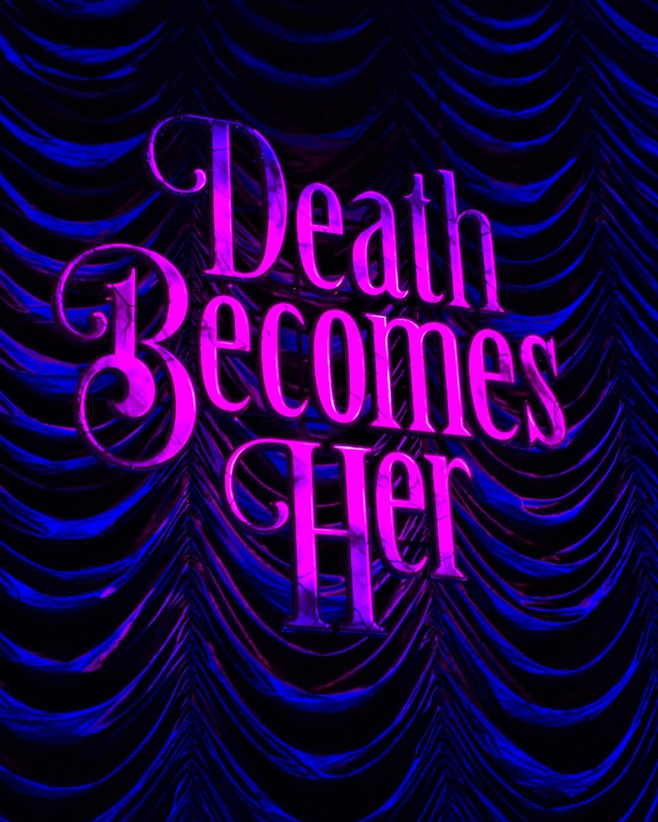 celtus's tweet image. Well that was an unexcepted night out.  I had no idea what to except or how they were going to portray this on stage.  Oh my gosh it was executed perfectly.  Amazing cast, fun production and the sharp humour hilarious @DeathBecomesBwy #DeathBecomesHer #NYC #TheatreLife