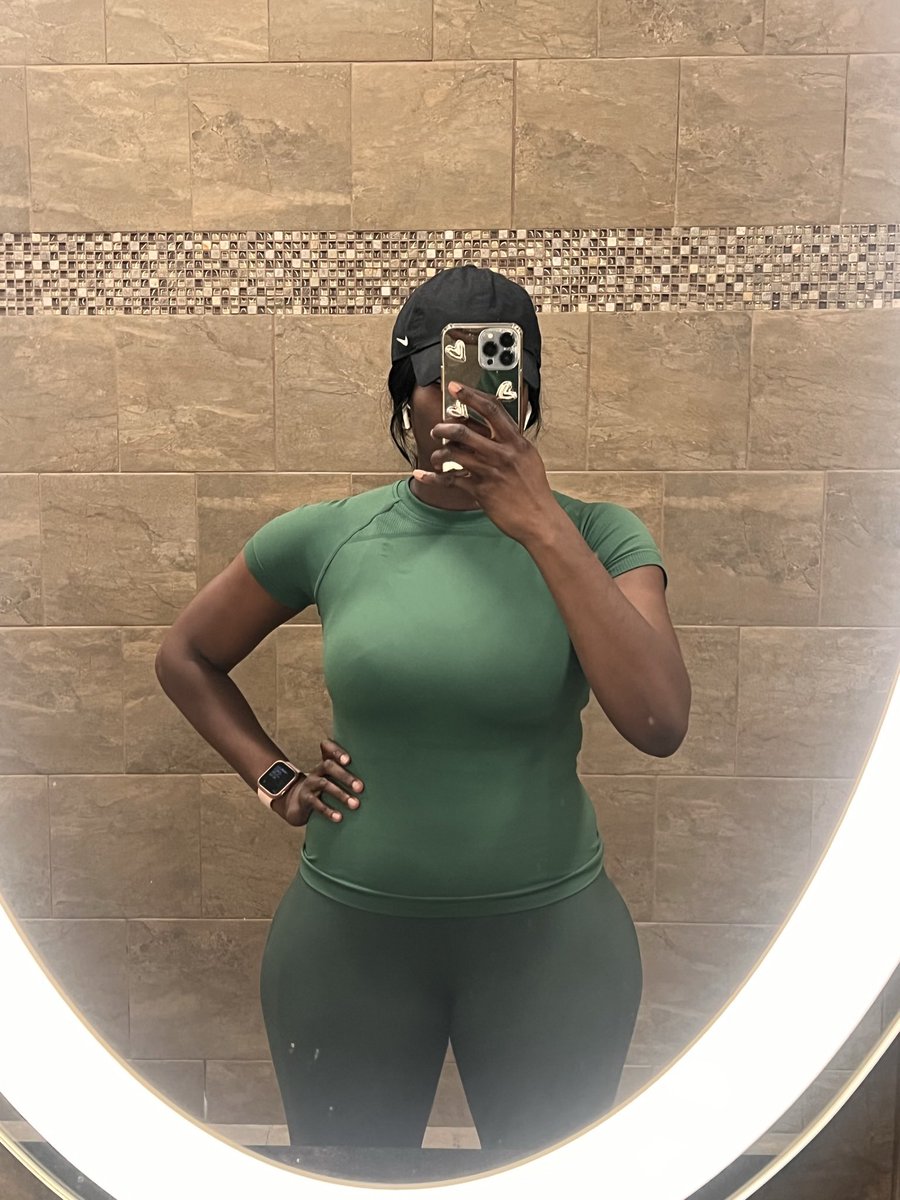 Been a gym girly 💚🇯🇲