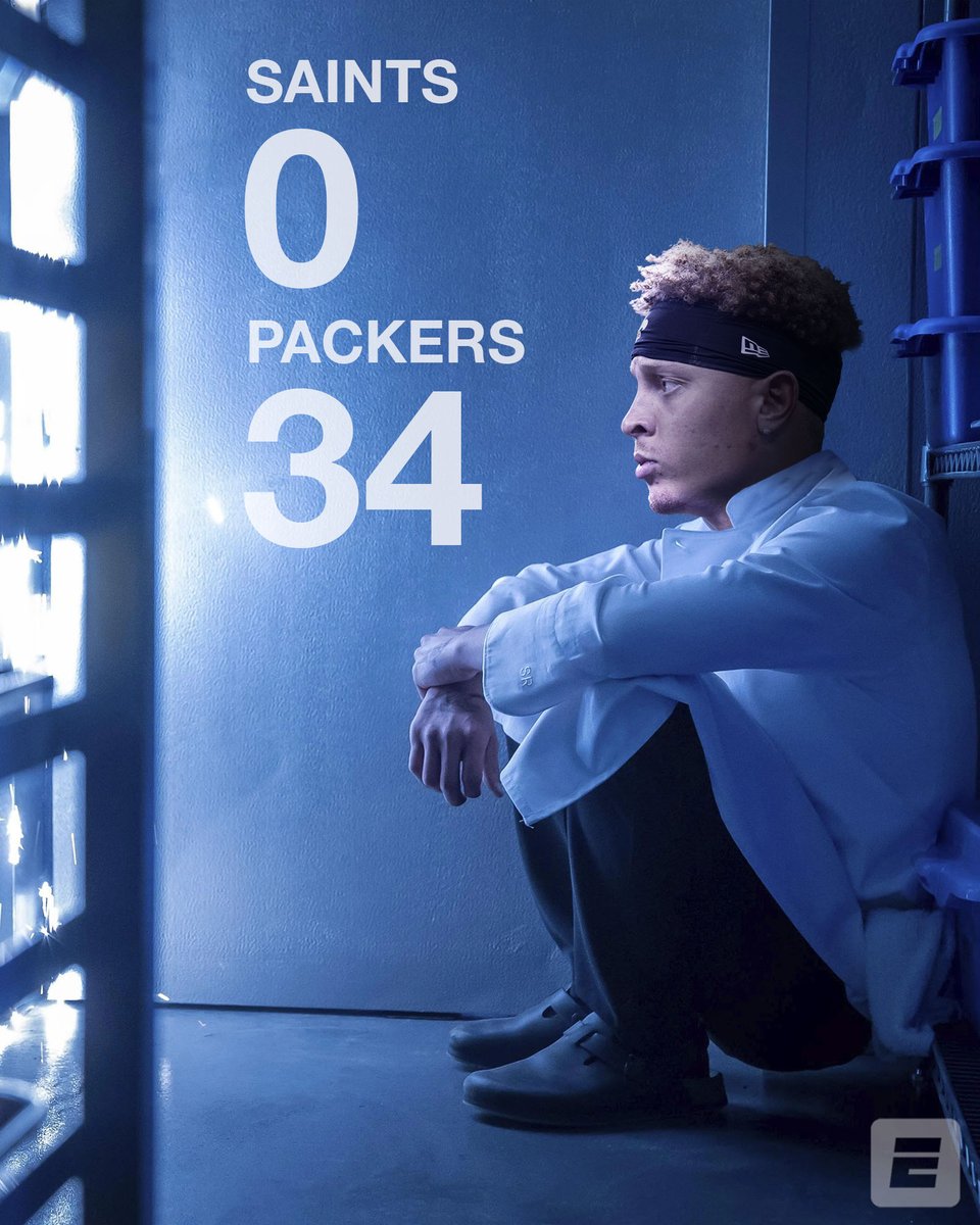 espn's tweet photo. Packers shutout Rattler and the Saints in the cold 🥶 

Green Bay clinches a playoff spot with the win 😤 https://t.co/H9xhHK6KzJ