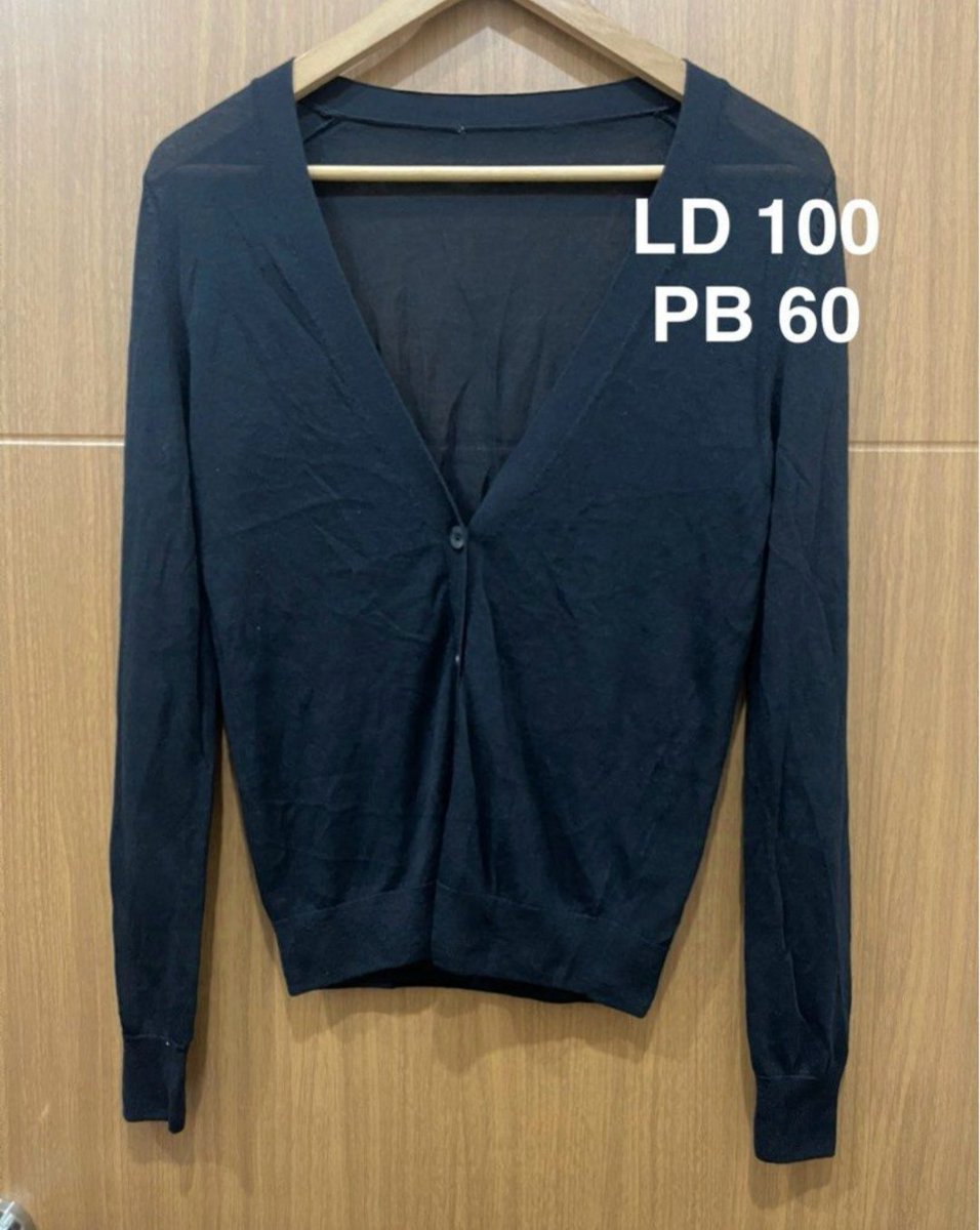 by3187's tweet photo. Serba 15K satuan atau bundle 50K dapet 4 baju.
Pengiriman Serpong, bisa kirim hari ini.
Boleh via oren juga, no admin 😘
Yuk bantu abisin atasan gemoy aku guys!

Part 1 https://t.co/hHg32gnyOO