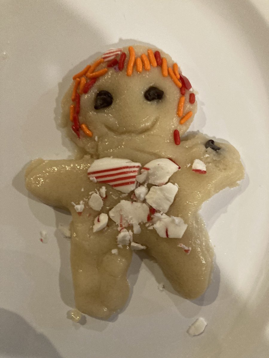 cewcumbers's tweet image. #paramoretwt yall fw my hayley williams cookie ?