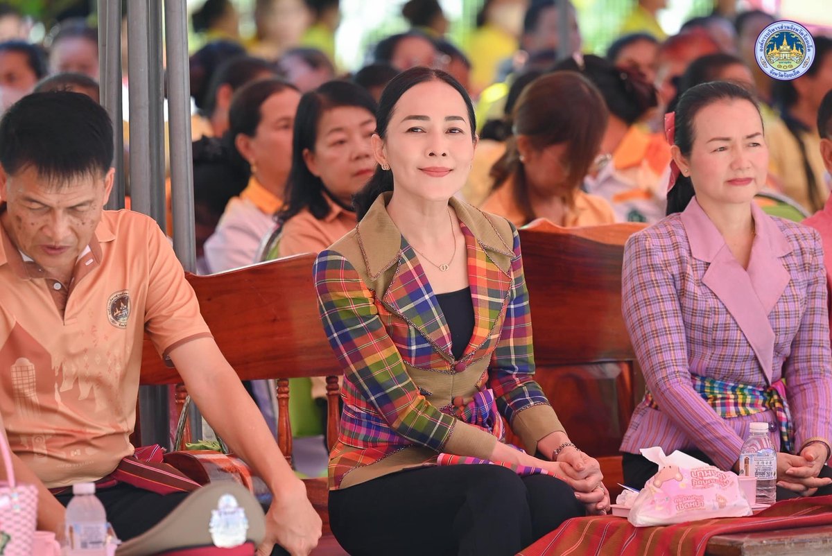 Nraporn0231's tweet photo. ผู้ที่แข็งแกร่งคือผู้ที่กล้ายิ้มให้ความทุกข์ ผู้ที่มีความสุขคือผู้ที่หัวเราะให้อุปสรรค https://t.co/AnTdqHsovt