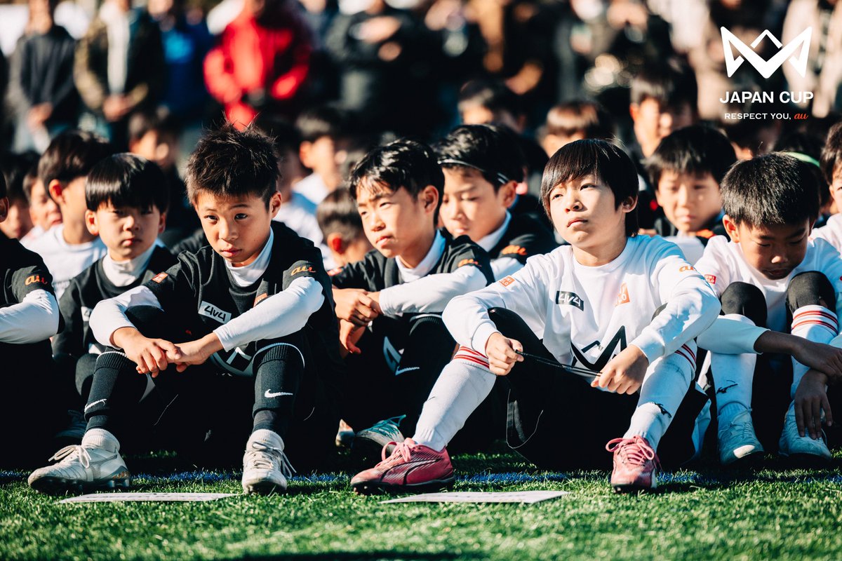 4v4official's tweet photo. ／
4v4 JAPAN CUP 2024の開会式には 
#NowDo 副社長 鈴木良介も登場⭐️
＼

発起人 #本田圭佑 と二人三脚で
4v4を作り上げた鈴木良介が
「楽しむことが大切！」と
選手たちに激励の言葉を届けました❤️‍🔥

#4v4 
#新時代のヒーローたちへ https://t.co/SmhPzQMVz3