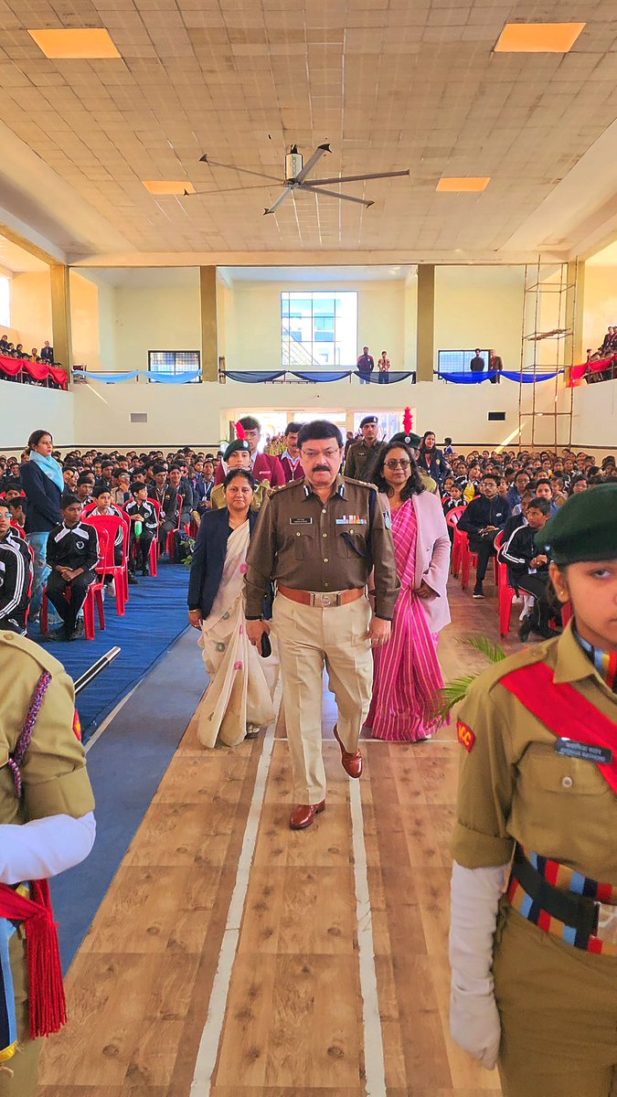 varunkapoor170's tweet photo. Leading into another historic cyber security session for over 1000 children of the Malwa region of my state!
@ Dewas MP
#MySessions
#SensitizeChildren
#OnlineSecurityForKids
#DewasMP
#CentralIndiaAcademy
#EffortContinues
#varunkapoorips https://t.co/sP0PSiFfJa