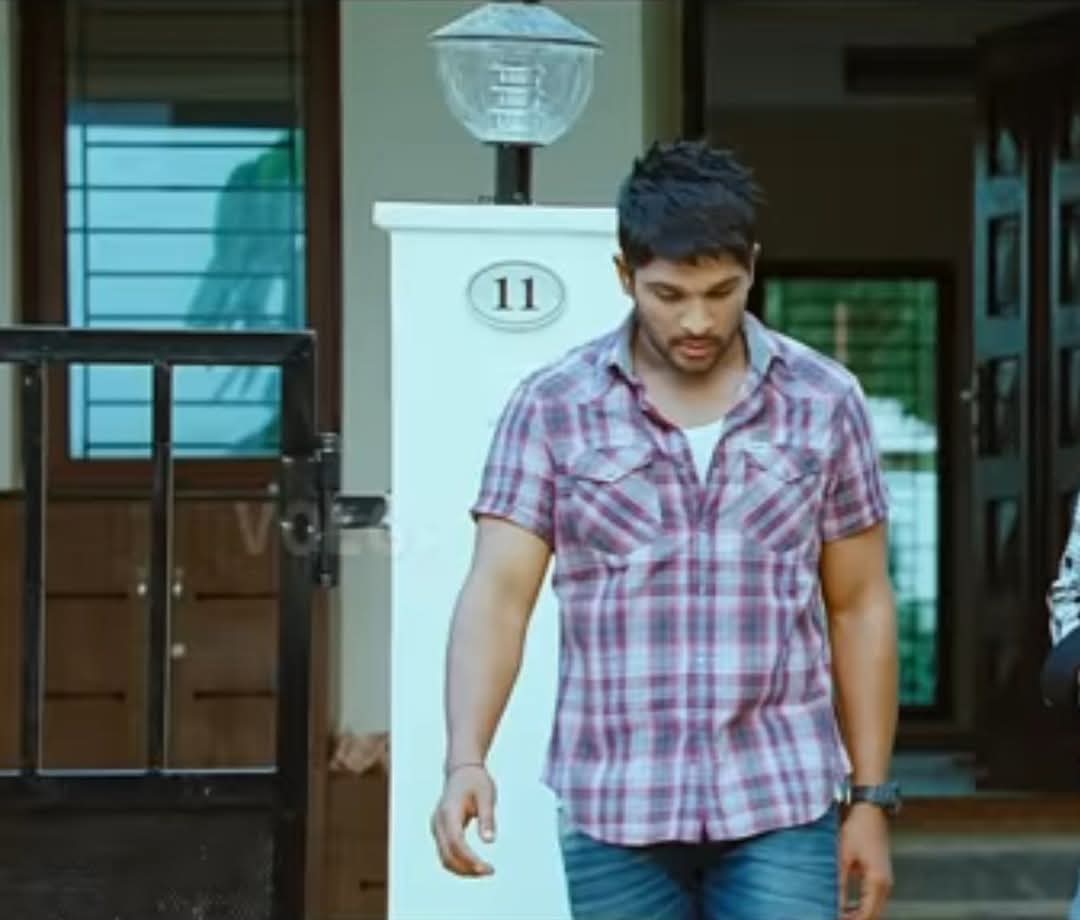 JspBVMNaresh's tweet photo. అల్లు అర్జున్ మే "11" న నంద్యాల వెళ్ళాడు.

సంధ్య లో ఘటన "11" గంటలకి జరిగింది.

అల్లు అర్జున్ ని A"11" గా చేర్చారు.

మళ్ళీ ఉదయం "11" గంటలకి రమ్మని నోటీసులు ఇచ్చారు.

నీ వెనక "11" అనే దరిద్రం ఉంది 🤣😂🤦‍♀️..

అది పొతే గాని నువ్వు గట్టెక్కవ్ 👍 https://t.co/f0lpw3QXYv