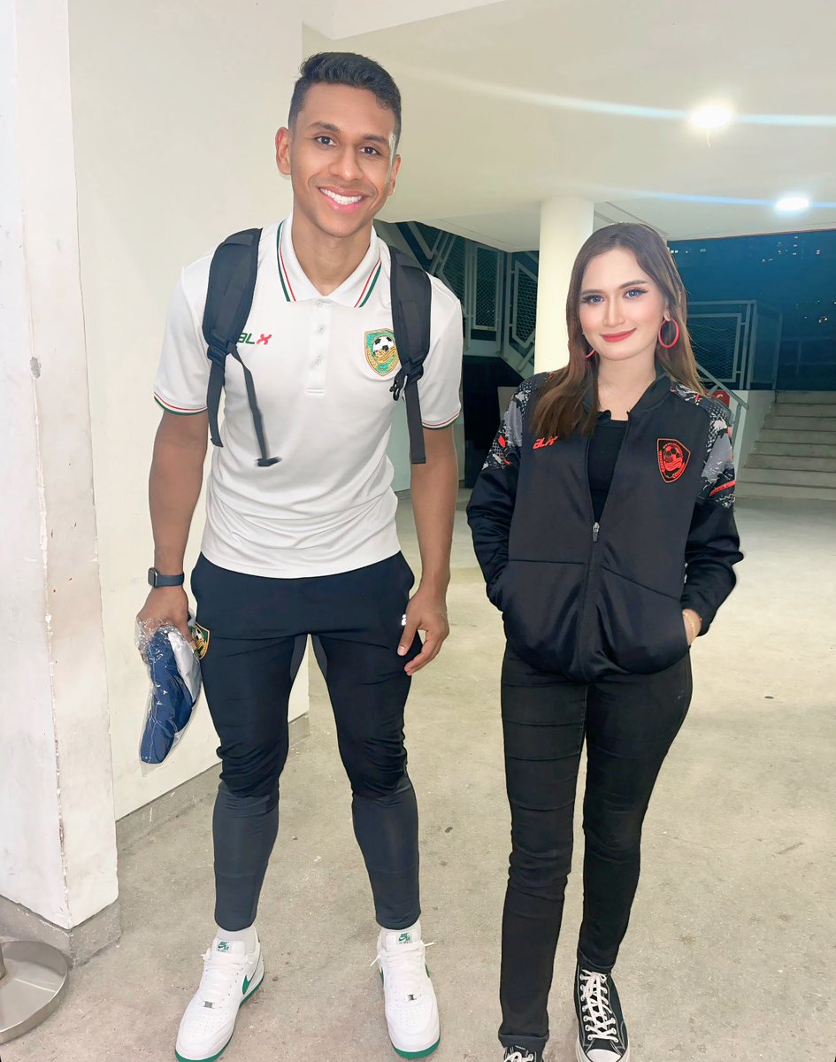 nursyuhada_7's tweet image. With José Cleylton de Morais dos Santos 23 ☺️🥰

obrigado ☺️☺️☺️🥰

#CleyltonSantos #KedahDarulAmanFC #KDAFC #pulunkedahpulun #HijauKuning #mflchallengecup2024