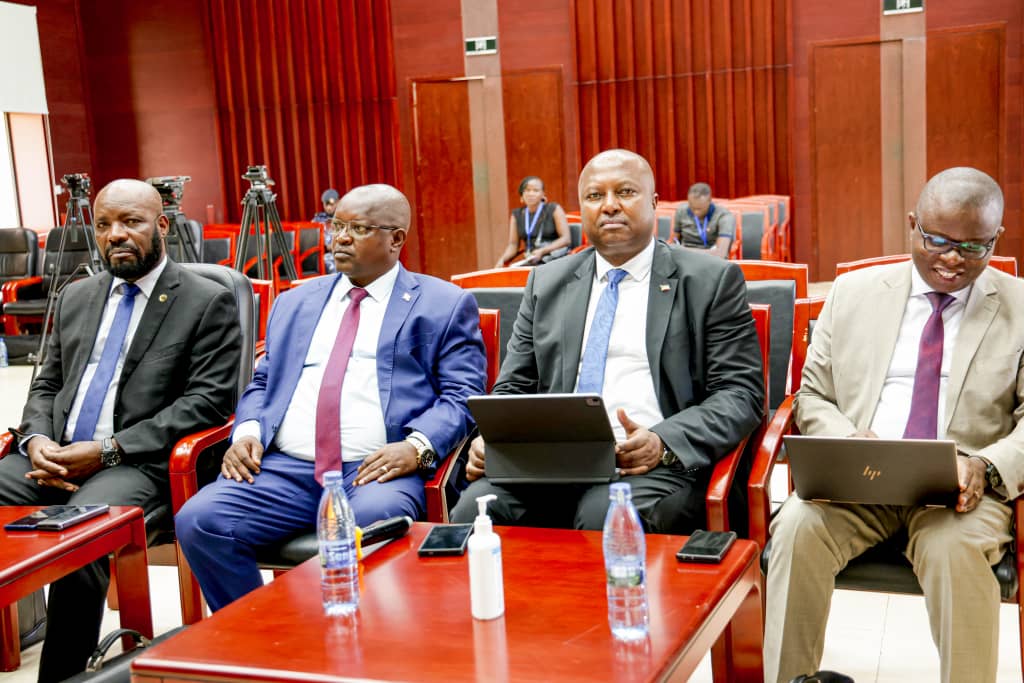 RTNBurundi's tweet photo. Ds son allocut°le  @BurundiGov a remercié le #CNOR et @BCRRPHAE2022,qui se sont appropriés le travail du recensement général de la populat° de l'habitat ,de l'agriculture et de l'élevage du début à la fin, de façon à rendre disponibles les résultats préliminaires dans les délais https://t.co/WZ4S9tWFs4