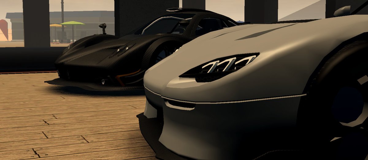 Maxx54444's tweet photo. #CDTuesday #Pagani #Koenisegg https://t.co/ogisd3khVD