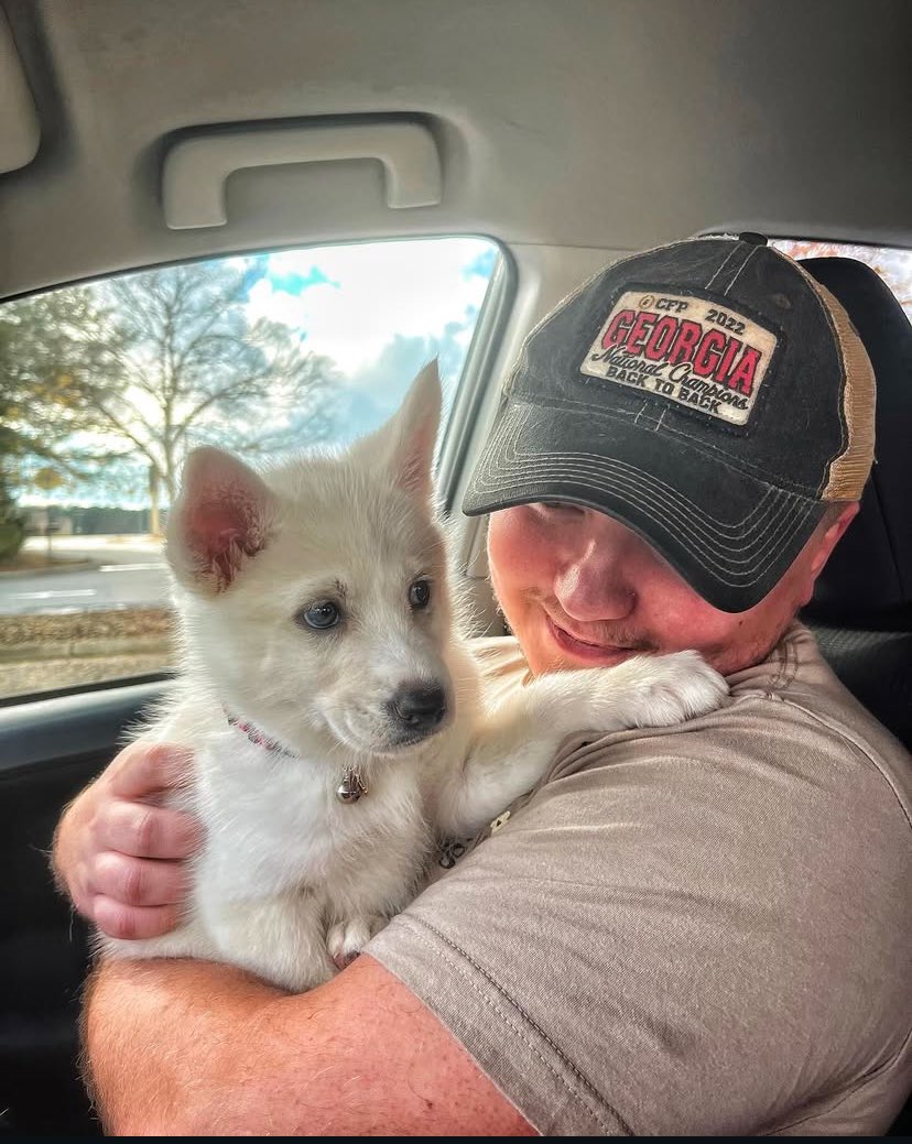 SRModSquad's tweet image. The @SimpleReactions Mod Squad would like to give a special welcome to the newest member of the family. The one the only Luna.