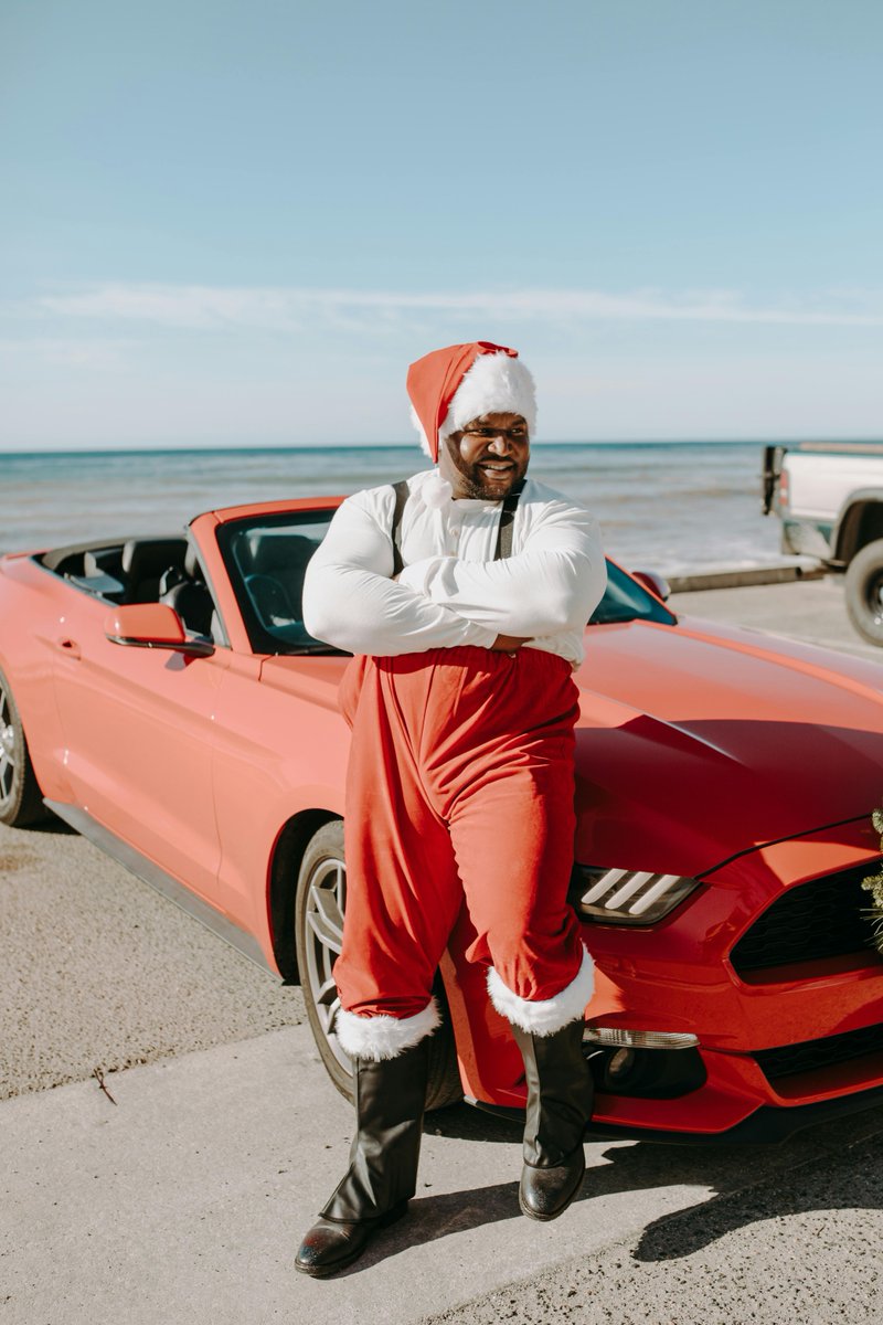 AutoComms_'s tweet image. Ready to transform your dealership’s customer experience in 2025? Sign up for an AutoBuzz pilot and see how seamless order-to-handover communication can take your business to the next level! Talk to AutoComms in the new year—and Merry Christmas from our team to yours! #AutoBu ...