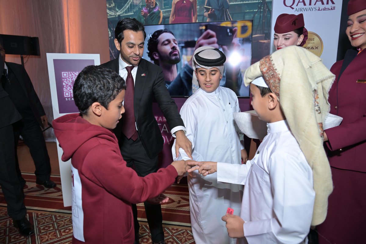 Qatar Airways tweet media