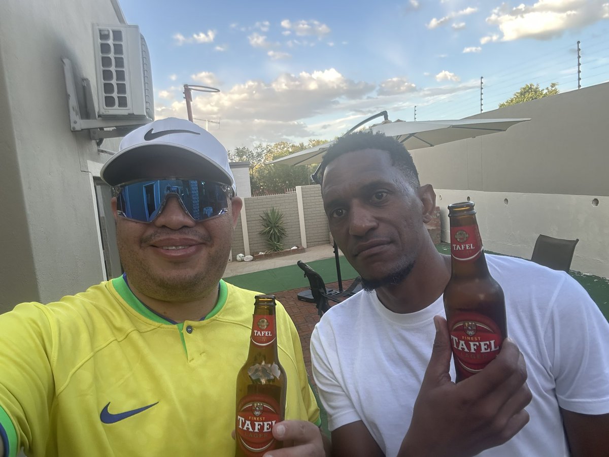 JohnGoliath82's tweet photo. Nothing like a Namibian braai with my brother @Doctatainment. https://t.co/2TxCZPipzX