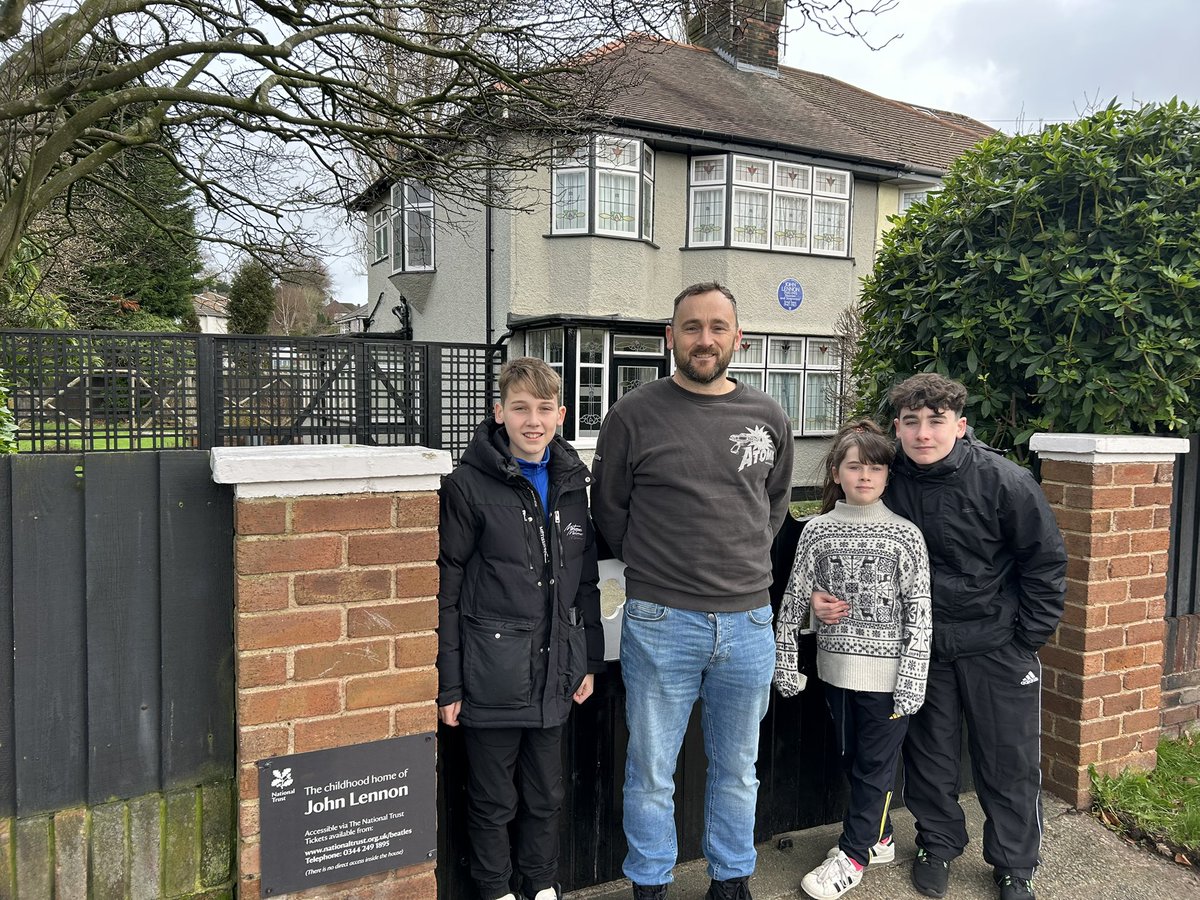 Taking the kids on a Beatles pilgrimage yesterday had a brilliant day #thebeatles #JohnLennon #pennylane #strawberryfields