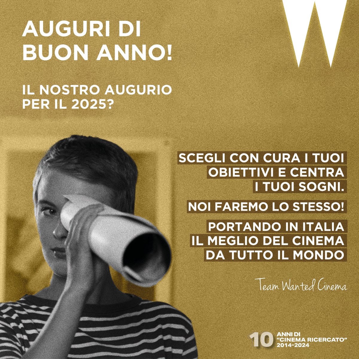 WantedCinema's tweet image. In attesa di un nuovo anno ricco di storie e voci fuori dal coro, ringraziamo per questi 10 anni di cinema ricercato.

Un brindisi ai prossimi obbiettivi e ai nuovi sogni! 🥂

Buone feste e felice anno nuovo,
dal team Wanted 🌟

#cinema #nuovoanno #feste #auguri #buonanno