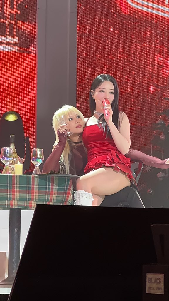 Suayeon🧎🏻‍♀️‍➡️🧎🏻‍♀️‍➡️