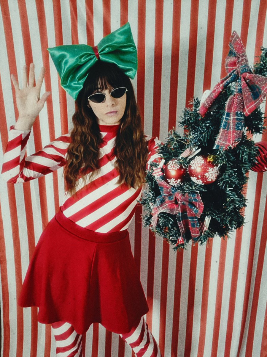 Poppie la Ch'treameuse 💿🎮 tweet media