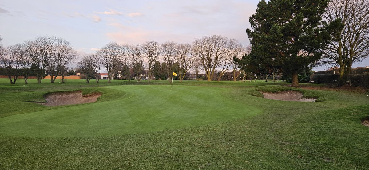 Christmas set up <a href="/HowleyGC/">Howley Hall GC</a> complete with greens cut, dew suppressant sprayed &amp; bunkers raked. We've faced a lot of challenges this year but the lads have got us through. Playing surfaces in decent shape as we move into 2025. 🎄