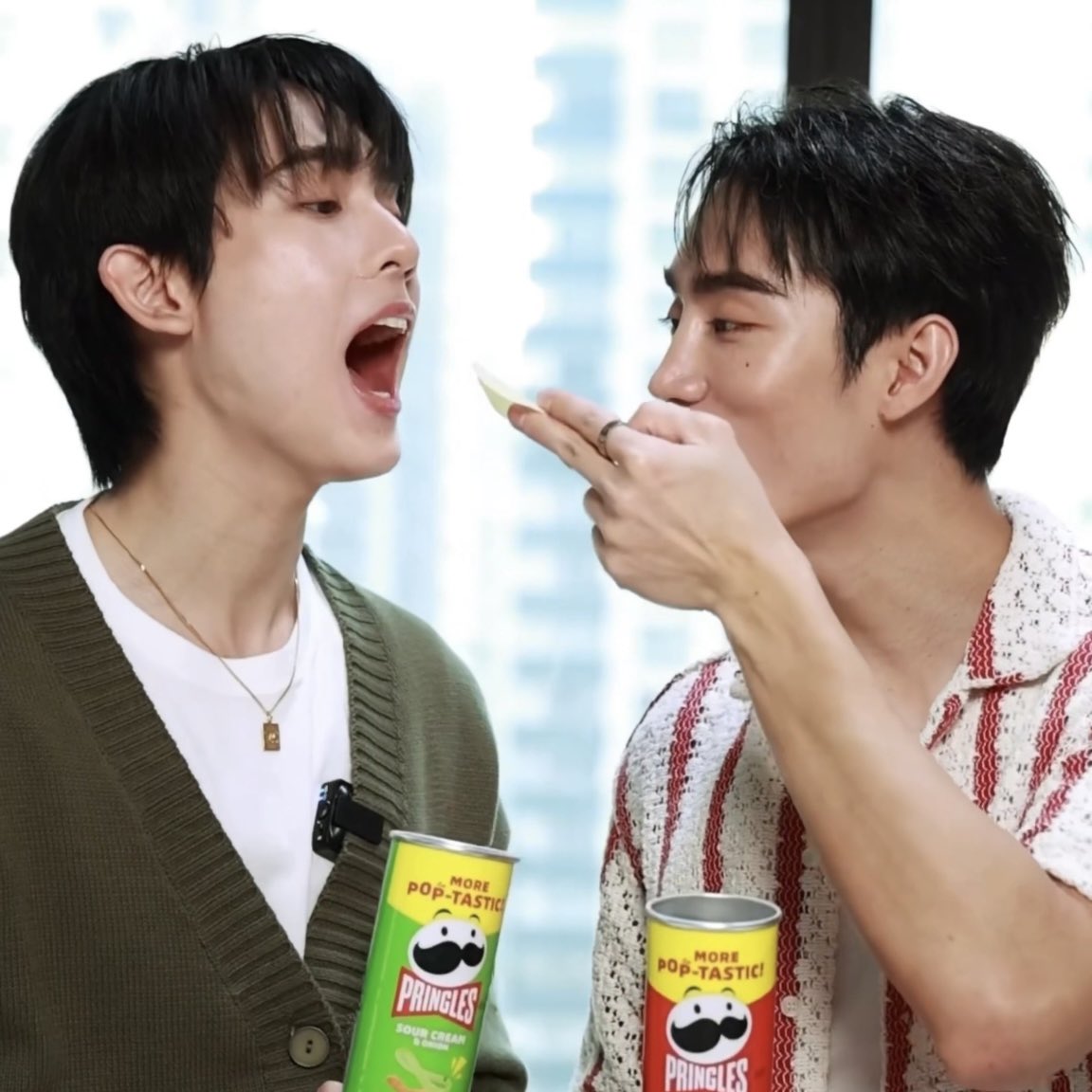 mademybabe's tweet image. น่าร้ากม้ากกกกก เหมือนสิ่งนั้นเลยค่ะ รับพริงเกิลส์มั้ยค้าบบบบบ ✨🤏🏻

— vt.tiktok.com/ZS6jgpSfQ/

#PringlesChallenge 
#fforce_ #kasibook  #ฟอสบุ๊ค