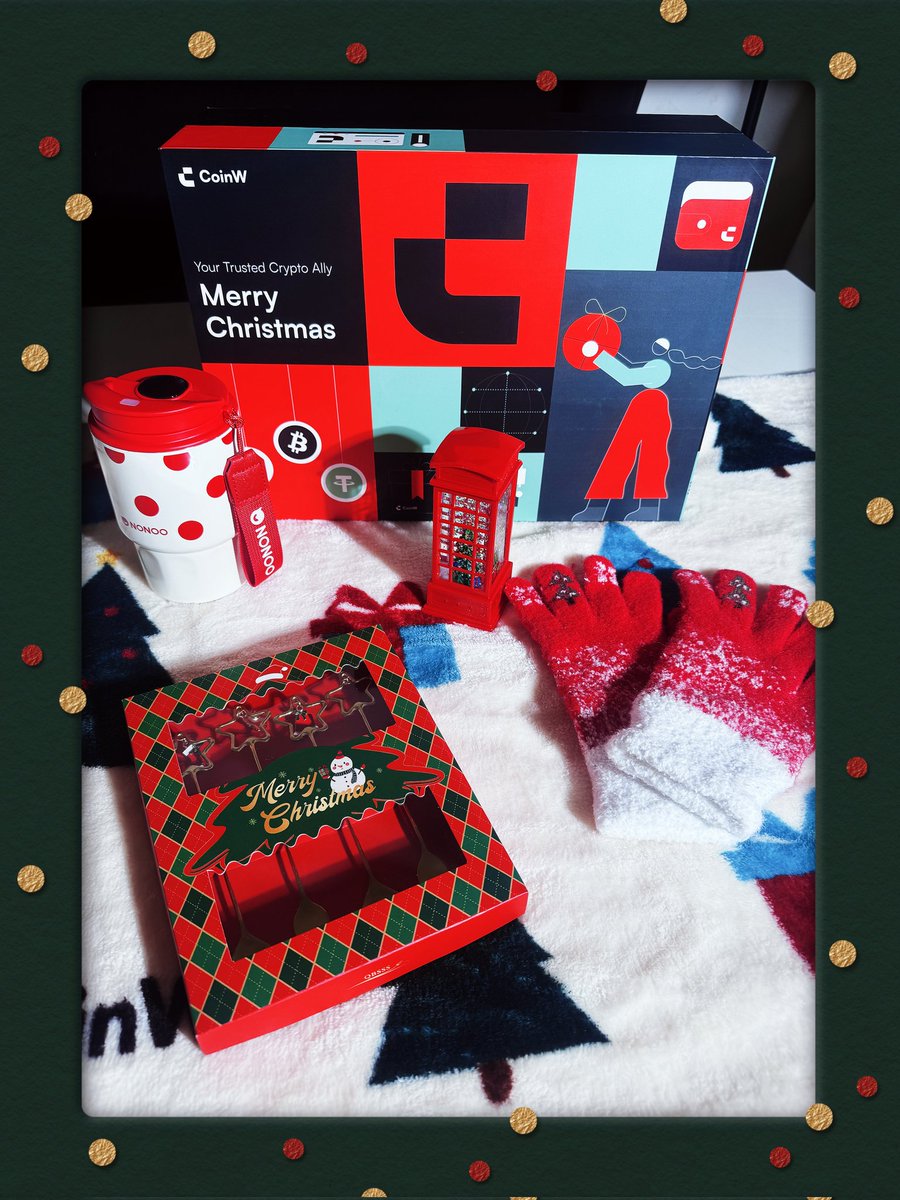Merry Christmas #CoinW ❤️ 🎄❄️ 🎁 🎅🏻