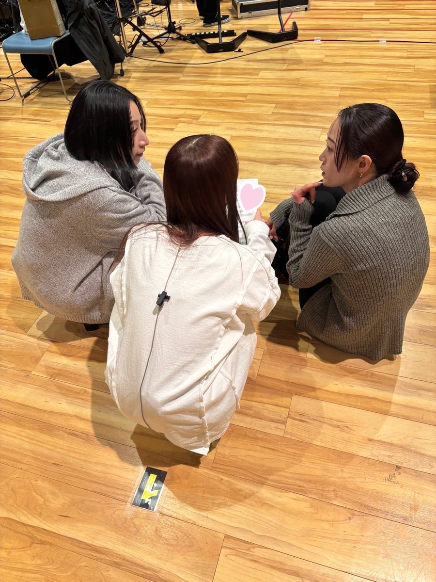『Kalafina Anniversary LIVE 2025』
全体リハーサルでした🌟

作戦会議中の3人を…📸