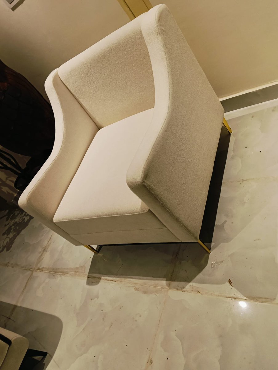 OHomes70332's tweet image. Sofa So Good! 🛋️✨ Delivering Style to Our Client’s Home.

Visit our website: opaahomes.in
or Call us now at 9999727074 

#wingbackchair #hangingchair #chair #interior #modern #homeinterior #livingroom #furniture #livingroomdecor #livingroomideas #furnishings #sofa