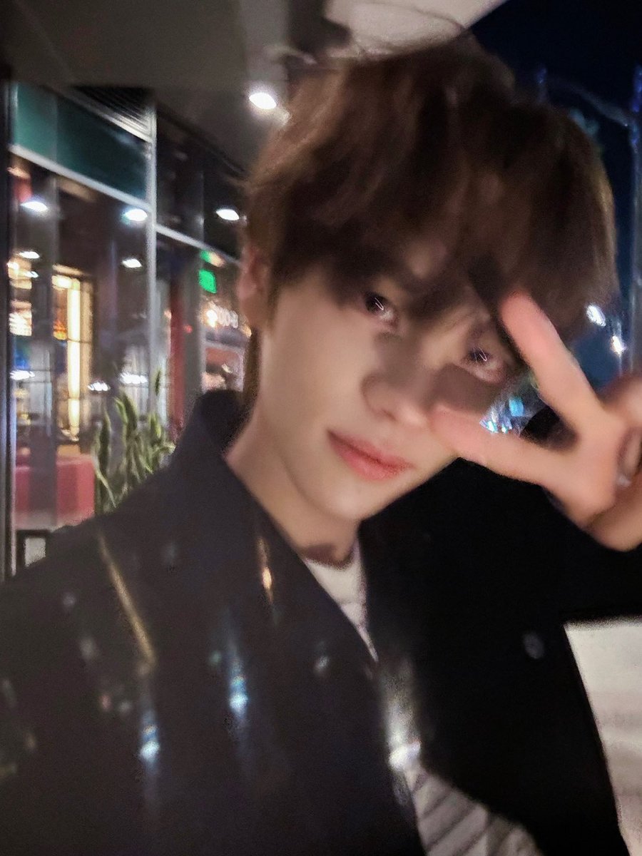 11uever07's tweet photo. “사랑한다 내 자신아
앞으로도 가족같은 TWS동생들 잘챙기며 
너를 잃지 말고 잘 헤쳐나가 보자
많이 사랑한다 신정환”
-정환이가 정환이에게 쓴 편지 중-

….신유의 팬이 될 수 밖에 없었어 난.. https://t.co/hFFzPP6maw