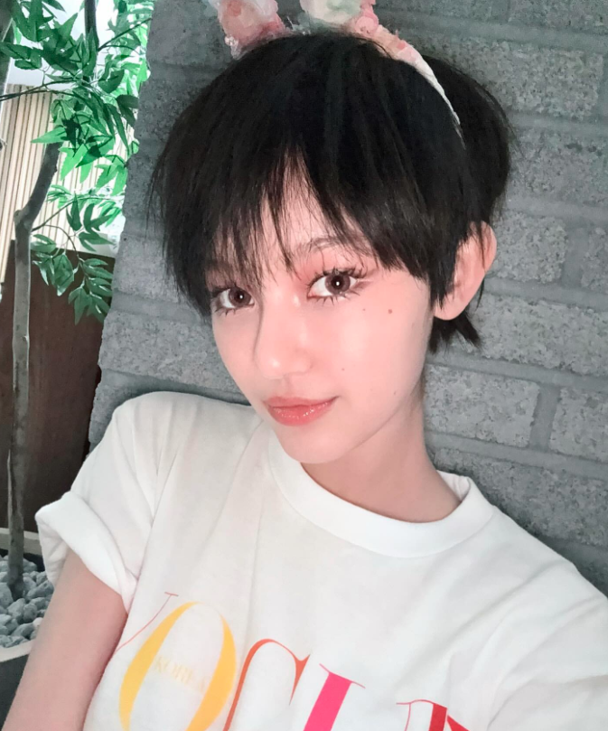 AboutMusicYT's tweet photo. Danielle of NewJeans with short hair. https://t.co/Rem4J0Rikn